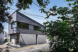 THE FOUR SEASONS HOUSE