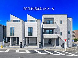 『建築条件付土地』『弘明寺駅』　青空を背景にスタイリッシュさとやすらぎを与える邸宅を♪