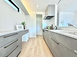プレミアム注文住宅仕様×耐震等級3×ZEHを超える断熱性能~町田市木曽西~