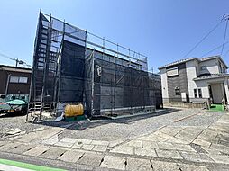 2台の駐車スペースを設けた、こだわりのガレージハウス