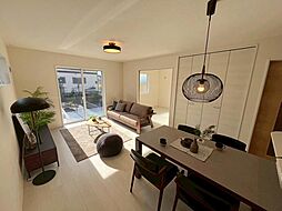 飯田グループホールディングス　リーブルガーデン　東郷町白鳥１丁目　全２棟