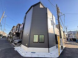 中野区中野1丁目　中野駅歩10分の好立地☆角地につき明るさ開放感が嬉しい邸宅です♪