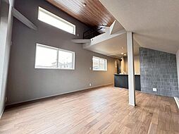 練馬区田柄3丁目　☆ゆとりの敷地面積82m2超優雅な2階建に住まう☆