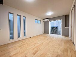 練馬区下石神井5丁目　～暮らしに富む駅徒歩9分好立地の新邸～