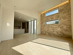 杉並区久我山4丁目　☆都心のアクセスと心休める時を手にする優美な邸☆