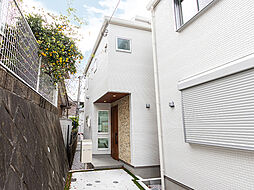 ようこそ、TAKIHOUSEの女性にやさしい、自然素材の家へブランピュール東戸塚全3棟