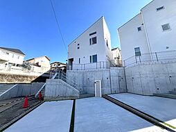 ようこそ、TAKIHOUSEの女性にやさしい、自然素材の家へ ブランピュール青葉台 全4棟 1期2棟