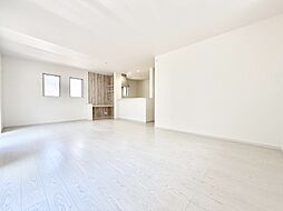 駐車スペース2台あり■八王子市館町4期■