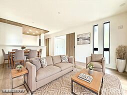 南東角地で陽当たり良好♪■グラファーレ二宮町山西２期■