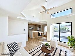 駅徒歩4分×海まで直進300m!湘南を庭にする贅沢ロケーション■藤沢市片瀬海岸3丁目5期■