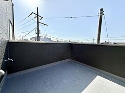 7帖の屋上バルコニーは家族のプライベート空間■茅ヶ崎市萩園■