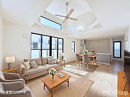 ～暖かさが伝わる家。18帖LDK、吹抜と床暖房の贅沢設計～■町田市金井ヶ丘４丁目2期■