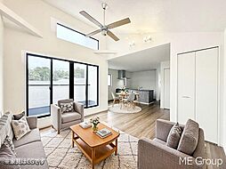 吹抜けが開放感を演出 床暖房付き20帖LDK■横浜市金沢区釜利谷西2丁目■