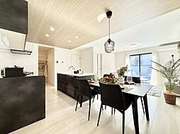 車2台駐車可能（車種による）■綾瀬市寺尾本町１丁目２期■