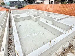 全棟LDK20帖以上の広々リビング！並列カースペース2台分確保のゆとりの住まい■秦野市羽根■