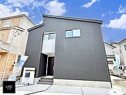 リビングから庭へ広がる開放的な大開口サッシ■厚木市戸室４丁目■