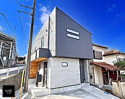 カウンター付きの20帖のリビング■町田市旭町２丁目■