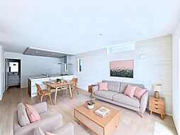 並列2台駐車×WIC付き！スーパー・コンビニ近く買物便利な住環境■座間市南栗原６丁目第１■