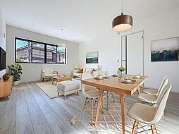 【北総線北国分駅徒歩8分】～リビングに床暖房付き～全室南向き～