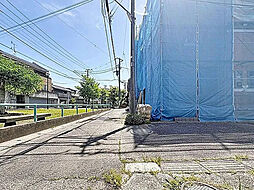 環境と美しく融和する落ち着いた新築住戸