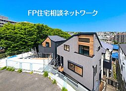 緑豊かな住環境と利便性を兼ね備え、家族の暮らしにゆとりをもたらす創作住宅。