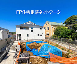 第一種低層住居専用地域の穏やかな街並みに誕生する、暮らしやすさを備えたデザイナーズレジデンス