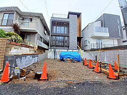 吹抜けのＬＤＫは２３．５帖/デザイナーズ住宅/並列駐車２台/低金利の長期優良住宅