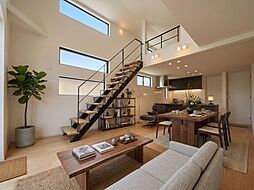 オシャレなデザイナース住宅/Amticから車で約４分です/ＬＤＫ１８～１９帖/並列駐車２台
