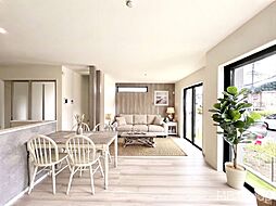 ～ME Select～　WICのあるマイホーム　松戸市八ケ崎６丁目　新築一戸建て　全４棟