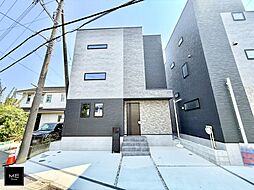 「藤沢」駅徒歩12分　吹抜で開放感と明るさ◎のリビング■藤沢市鵠沼橘２丁目■