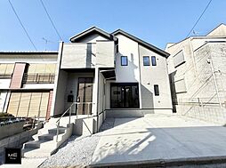 様々な場面や角度で多面的な輝きを放つコンセプト住宅　並列駐車2台可■横浜市南区永田北２丁目■