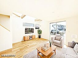 駐車スペース2台可（車種による） 開放感ある両面道路・公園徒歩3分の好立地■綾瀬市深谷上5丁目■