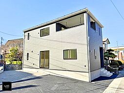 カースペース並列2台駐車可。庭や広いルーフバルコニーなどゆとりの4LDK■南足柄市沼田■