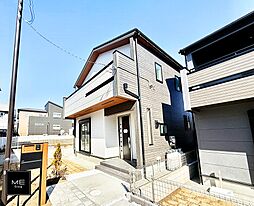 カースペース3台可能（車種による）　小田急線「渋沢」駅まで徒歩16分■秦野市弥生町■