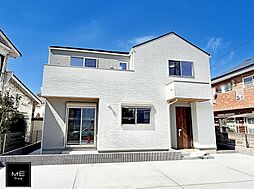 並列3台駐車可能 ・20帖以上のリビングでお子様がのびのび遊べます■横浜市磯子区杉田８丁目１■