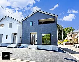 並列3台駐車可能＆防犯カメラ付き。小・中学校徒歩10分以内の安心の住環境■秦野市堀西第２３■