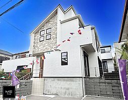 「並列3台駐車可能(車種による)、家族でのびのび暮らせる住まい。」■久里浜台2丁目■