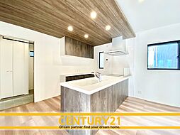 ＼ CENTURY21 ／ 西区今津　全10棟（今宿駅）～早くもLast 1邸～