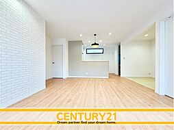 ＼ CENTURY21 ／ 直方市感田 全1棟（遠賀野駅）