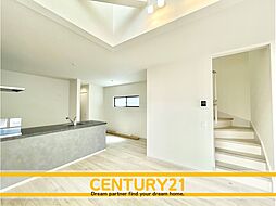 ＼ CENTURY21 ／東区松香台1丁目2期　全3棟（九産大前駅）