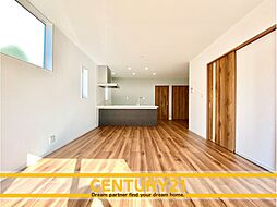 ＼ CENTURY21 ／東区香住ケ丘2丁目　全3棟（九産大前駅）～早くもLast1邸～