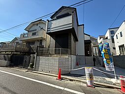 駅徒歩5分の好立地 × 前面道路約5.5m公道 × LDK勾配天井の開放感溢れる2階建