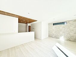 広々8ｍ幅の前面道路は、車の出入りも楽々　小・中学校至近■グラファーレ平塚市中里５期