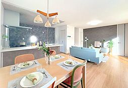 小田急線「玉川学園前」駅徒歩24分！ 角地につき陽当り良好　■町田市成瀬台■