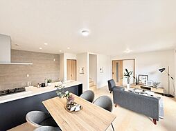 小田原線「鶴巻温泉」 駅徒歩10分！駐車スペース2台可能■秦野市鶴巻南５丁目■