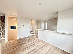 東海道本線「平塚」駅徒歩19分！ 充実の設備と豊富な収納！■平塚市龍城ケ丘■