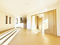 横浜市立庄戸小学校　徒歩9分！　充実の設備と豊富な収納で便利な生活！■横浜市栄区上郷町■