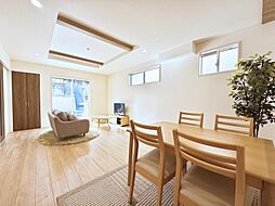 日野市南平１丁目　新築戸建　全２棟