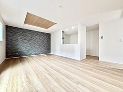 南武線「武蔵新城」駅　徒歩13分　近隣に生活施設充実！便利な住環境■川崎市高津区新作■