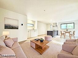 カースペース並列2台駐車可能　前面道路6.5ｍで車の出入りも楽々■横浜市旭区中白根■